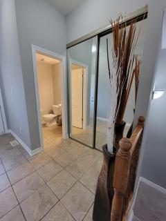 Cozy 3 bedroom town house 20 min from Ottawa down town and airport - Ottawa - 3