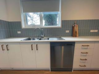 Botanic Racecourse Apartments - Warrnambool - 2