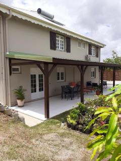 Appartement charmant, Saint-Esprit, 40 m², vue sur la montagne. - Morne la Valeur - 0