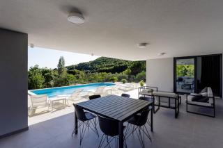 Modern Villa Elia with 40sqm heated pool, 3 bedrooms, and Split city views - 2