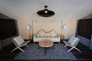 Moon Retreat by Sharjah Collection - 3