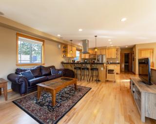 River Watch Getaway townhouse - 1