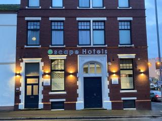 Escape Hotel - Barrow in Furness - 1