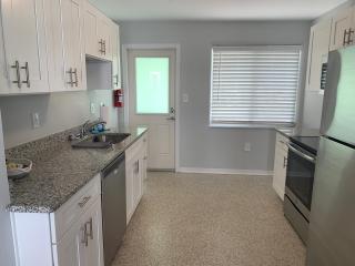 Ocean Eleven Suites - New Smyrna Beach - 3