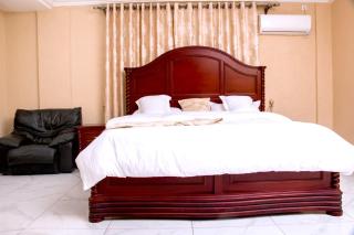 Residence Le Bonheur - 2 Bed Apartment by Douala Mall/Airport - Douala - 3
