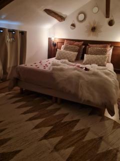 EscapadeVeyloise-Nuit romantique-Spa-Ciné-Champagne - Pont-de-Veyle - 5