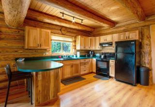 The Log Cabin home - 9