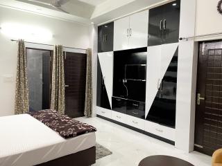Malsi Hill View Homestays - Dehradun - 2