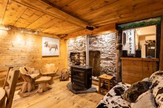CHALET PELE - Alpes Travel - Central Chamonix - Sleeps 11 - Chamonix - 6