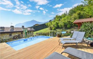 Amazing Home In Solto Collina Bg - 9
