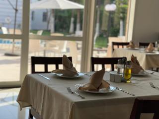 Relax Hotel Kenitra - 1
