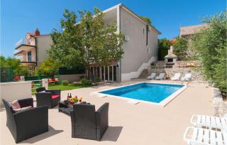 4 Bedroom Stunning Home In Kucice - Kučiće - 9