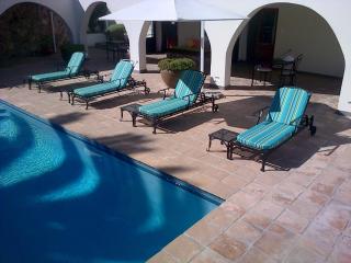 Nautilus Guest House - 8