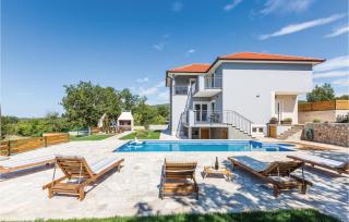 Four-Bedroom Holiday Home In Blato Na Cetini - Blato na Cetini - 9