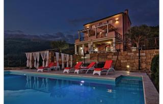 Awesome Home In Pasini With Kitchen - 7