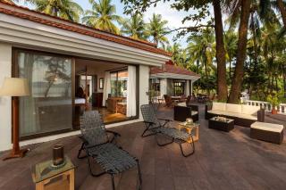 Casa Del Mer by StayVista - Nearby beach with, sea-view rooms & coconut farm - Alibaug - 8