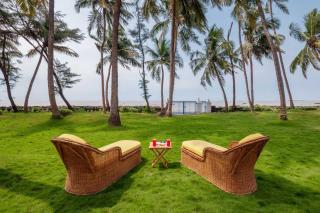 StayVista's Villa Bharat - Beachfront serenity with A spacious lawn - Mumbai - 9