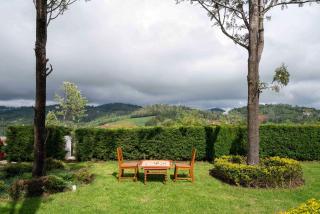StayVista at Casa Pinnacle - Pet Friendly Home with Lawn - Coonoor - 6