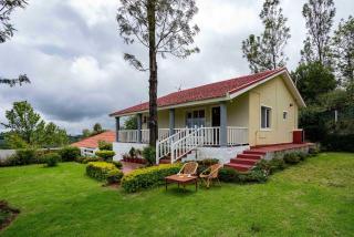 StayVista at Casa Pinnacle - Pet Friendly Home with Lawn - Coonoor - 4