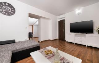 Beautiful Home In Loborika With Kitchen - Loborika - 7