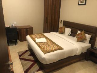 Hotel Radiance Courtyard - Varanasi - 6