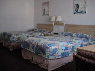 Palms Courtyard Inn - Westminster - 2