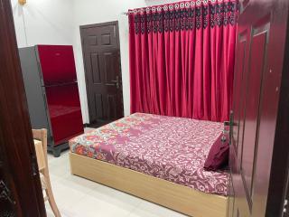 1 Bed Brand New Corner Apartment - Lahore - 8