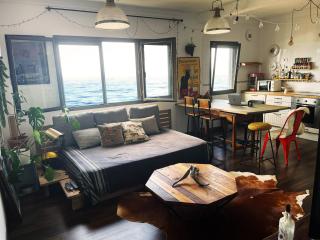 Villa Atlántida. Precioso apartamento con ventanas al mar - Santa Maria de Guia - 0
