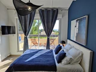 Suites JM - Les Pins Marines - Jacuzzi & Vue Mer - Bandol - 4