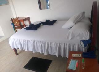 Hostal Insular - Puerto Villamil - 5