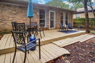 Cozy 3BR Kid & Dog Friendly Home In Central Location! home - Arlington - 6