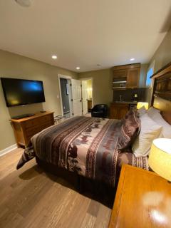 Fitzhugh House Guest Accomodation - Jasper - 2