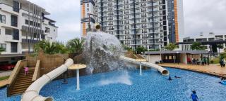 Beachfront Villa at Swiss Garden Resort Residences - 16pax - 5