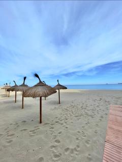 Holiday studio apartment near the beach and city centre - 1