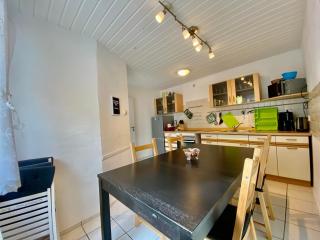 3-Zimmer Haus 85qm mit Balkon bis zu 8 Personen - 1