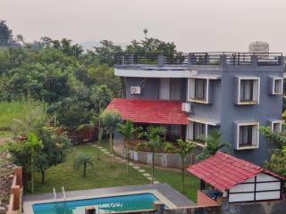 Karjat - 3 BHK Private Bungalow with Private Pool & Garden - Karjat - 7