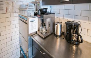 Beautiful Home In Den Ham With Kitchen - Den Ham - 7