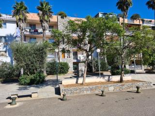 superbe appartement avec parking gratuit et coin exterieur - Biguglia - 0