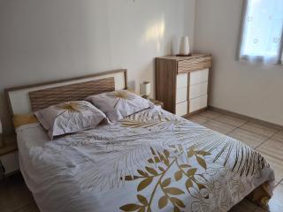 superbe appartement avec parking gratuit et coin exterieur - Biguglia - 4