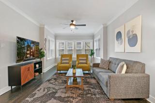 2BR Comfy & Artistic Apt Outfitted for Comfort - Francisco 1 - Chicago - 8