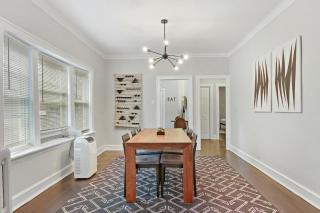 2BR Comfy & Artistic Apt Outfitted for Comfort - Francisco 1 - Chicago - 6
