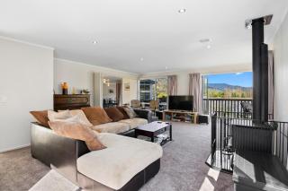Millard House - Marlborough Sounds - Grove - 9