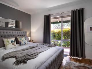 The Den, outdoor spa Daylesford - 6