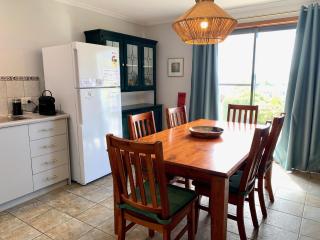 Wintersun Holiday Cottages - Emu Bay - 0