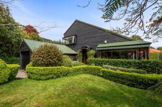 Garden Grove - Taupō Holiday Home - Taupo - 0