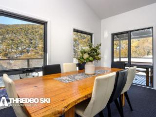 Snowbound Chalet 3 - 7