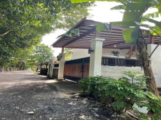 Linz Beach House - Pasanggaran - 9
