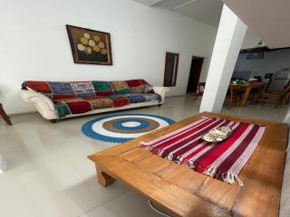 Linz Beach House - Pasanggaran - 7