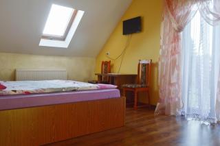 Pokoje nad stawem - 6