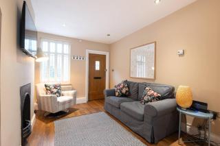 Besford Square, Shrewsbury Town - Shrewsbury - 7